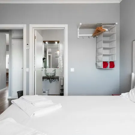 Uptown Bed & Breakfast 3*