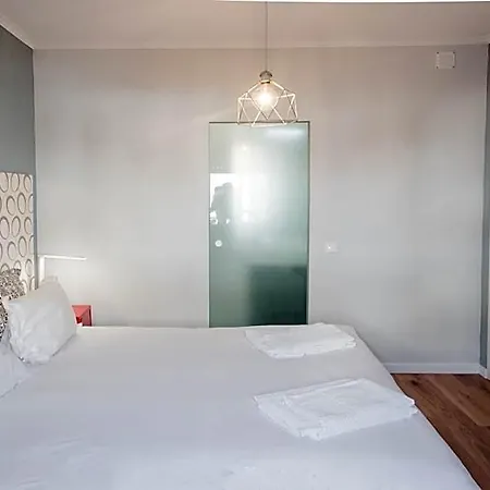 Bed & Breakfast Uptown 4*