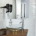 Uptown Bed & Breakfast Lagos