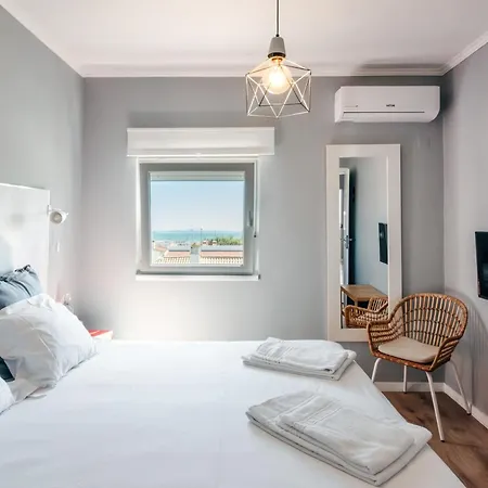 Oda ve Kahvaltı Uptown