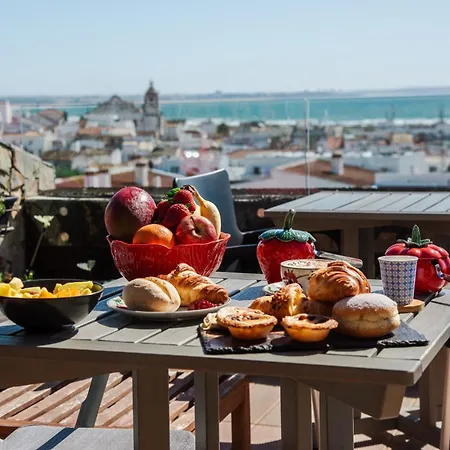 Uptown Oda ve Kahvaltı Lagos